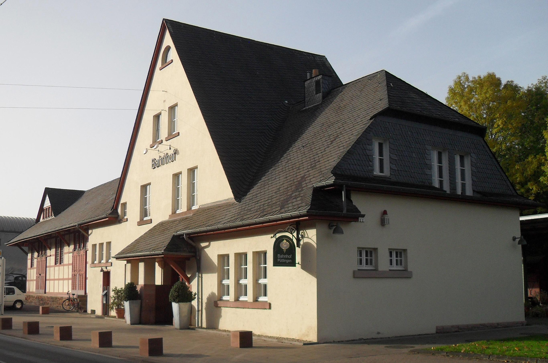 Bahnhof PüttlingenPortrait